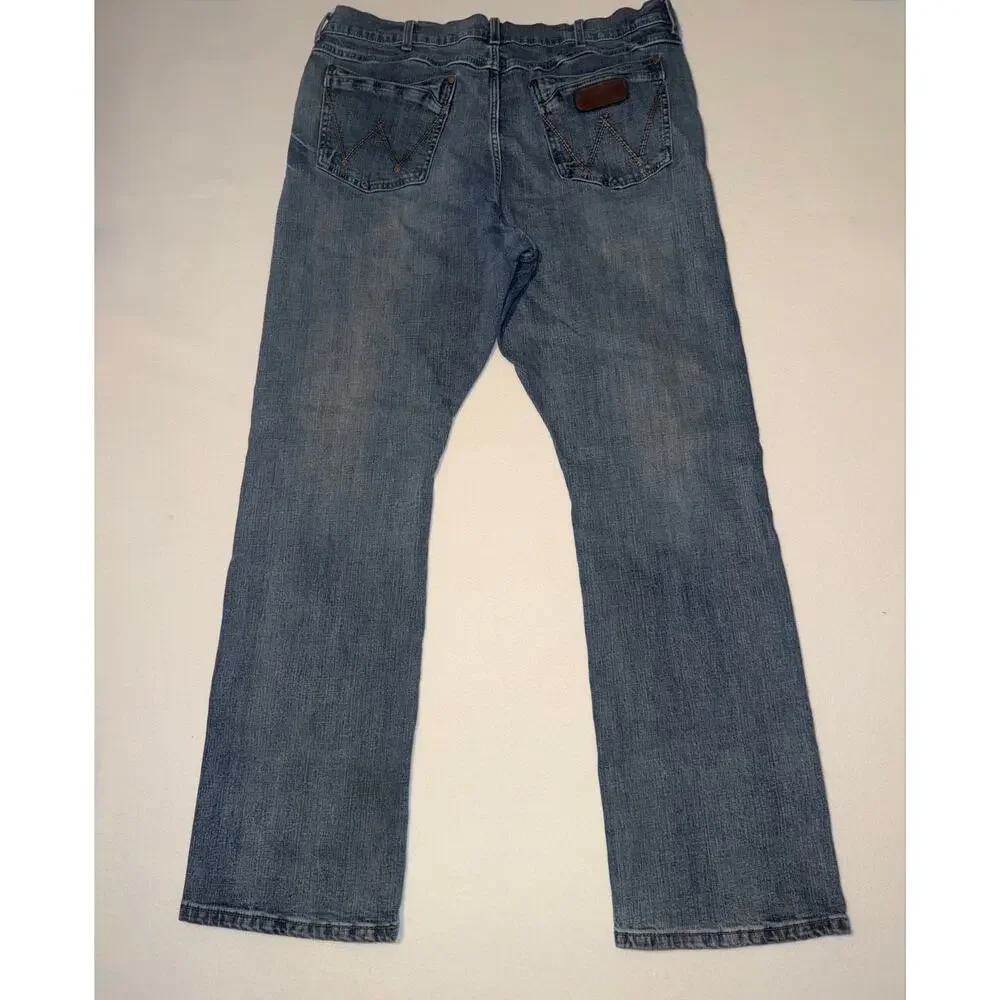 Wrangler retro men’s bootcut blue jeans